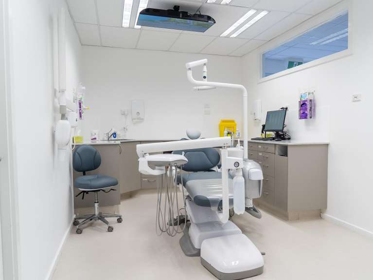 dental treatment room in narre warren